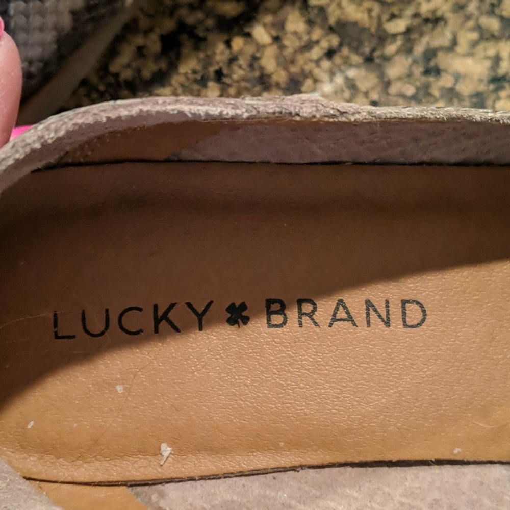 Lucky Brand slip on shoes 7 1/2 - Picture 4 of 7